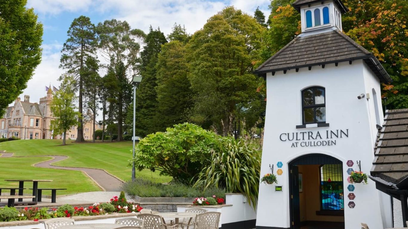 dining-cultra-inn-external-01